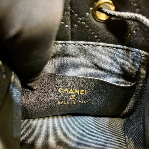 Replica Chanel Lambskin Small Bucket Bag with Chain - Image 13