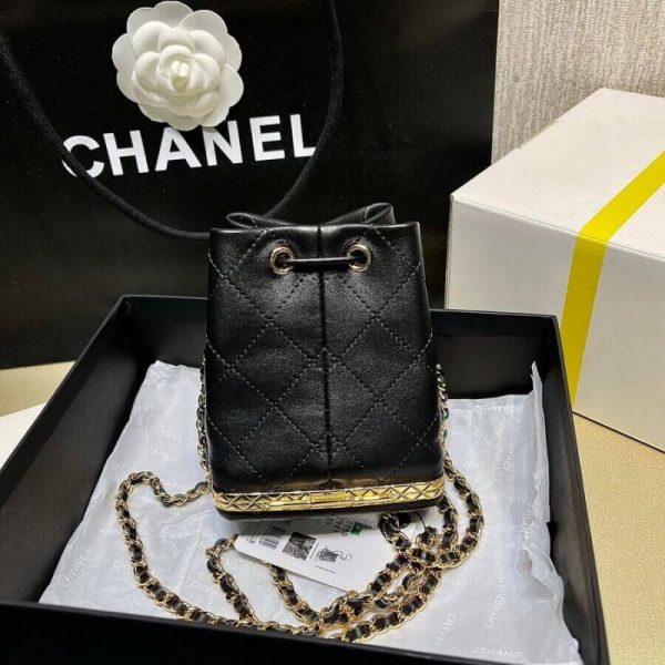 Replica Chanel Lambskin Small Bucket Bag with Chain - Image 7