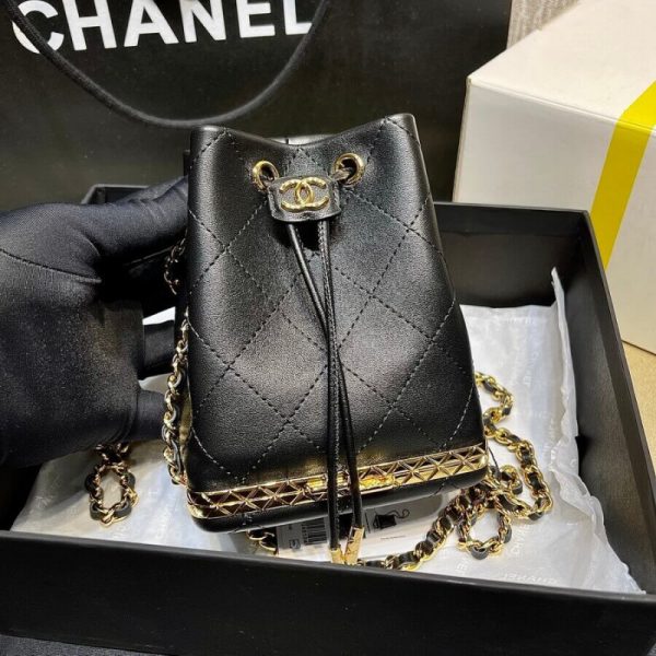 Replica Chanel Lambskin Small Bucket Bag with Chain - Image 8