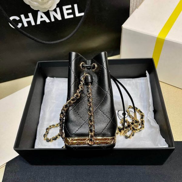 Replica Chanel Lambskin Small Bucket Bag with Chain - Image 9