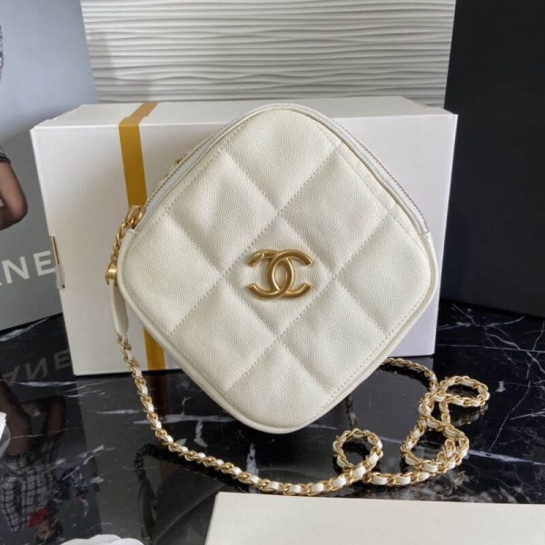 Replica Chanel Small Diamond Bag in Grained Calfskin - Image 3