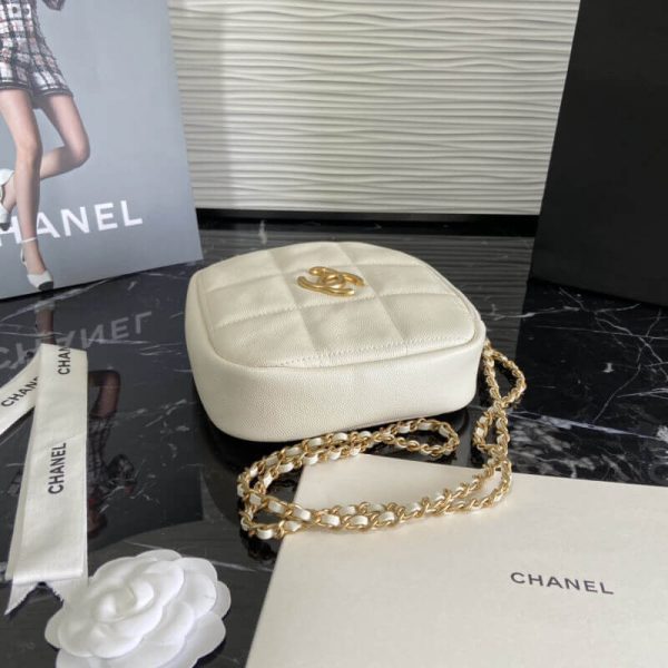 Replica Chanel Small Diamond Bag in Grained Calfskin - Image 5
