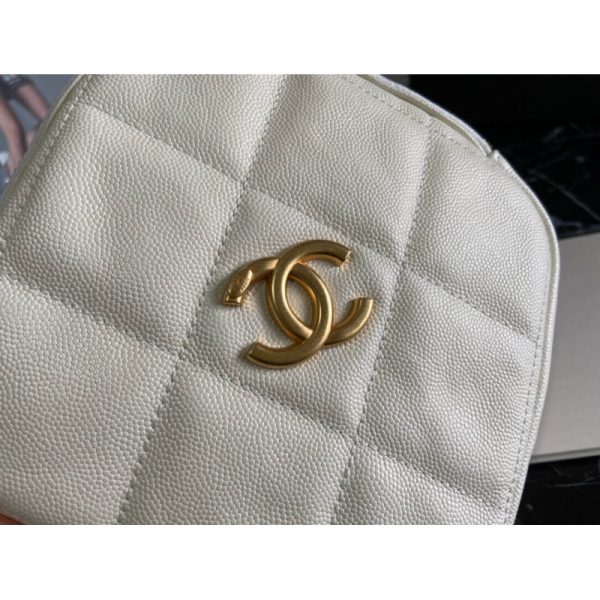 Replica Chanel Small Diamond Bag in Grained Calfskin - Image 6