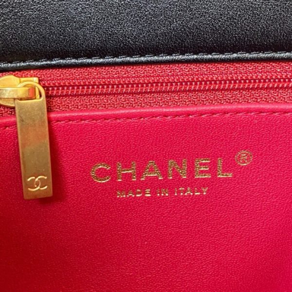 Chanel Lambskin Flap Bag with Enamel CC – As3114 Replica - Image 8