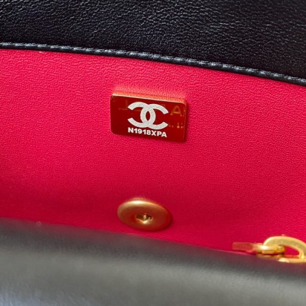 Chanel Lambskin Flap Bag with Enamel CC – As3114 Replica - Image 9