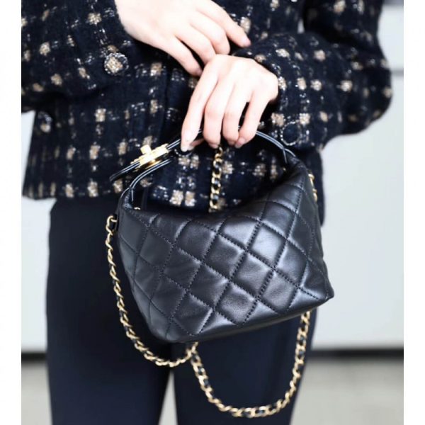 Chanel Lambskin Hobo Bag As1745 - Luxury Replica Small - Image 3