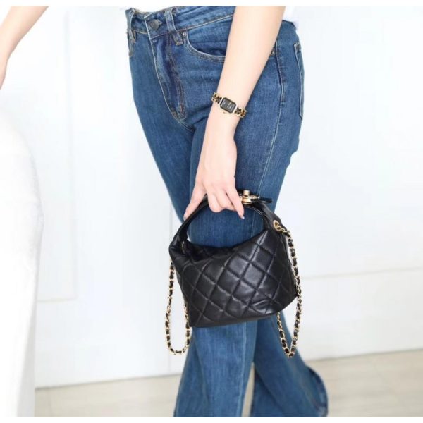 Chanel Lambskin Hobo Bag As1745 - Luxury Replica Small - Image 5