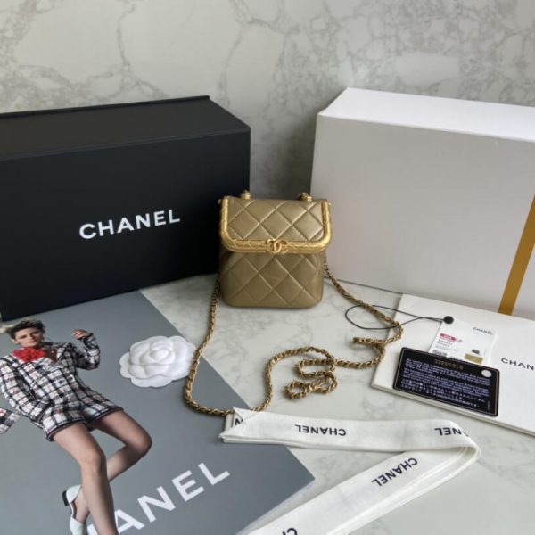 Chanel Lambskin Kiss-Lock Replica Bag As1885 – Small & Stylish - Image 2