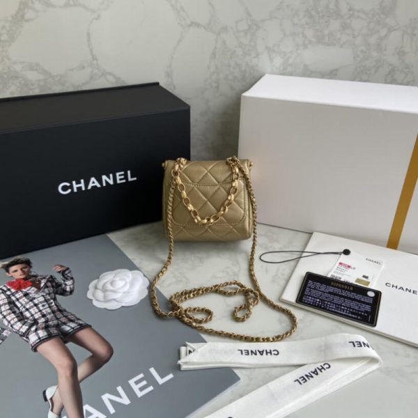 Chanel Lambskin Kiss-Lock Replica Bag As1885 – Small & Stylish - Image 5