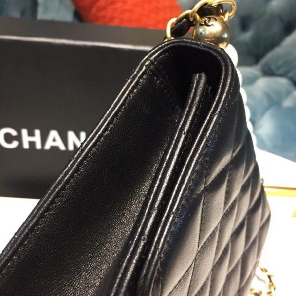 Chanel Pearl Chain Flap Bag Replica - Stylish & Elegant - Image 4