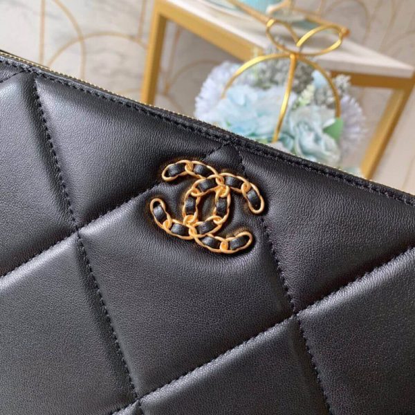 Replica Chanel Small Zip Pouch 31530-1 – Compact & Stylish - Image 3