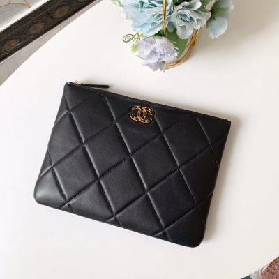 Replica Chanel Small Zip Pouch 31530-1 – Compact & Stylish