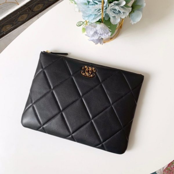 Replica Chanel Small Zip Pouch 31530-1 – Compact & Stylish