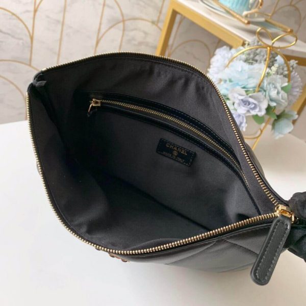 Replica Chanel Small Zip Pouch 31530-1 – Compact & Stylish - Image 8