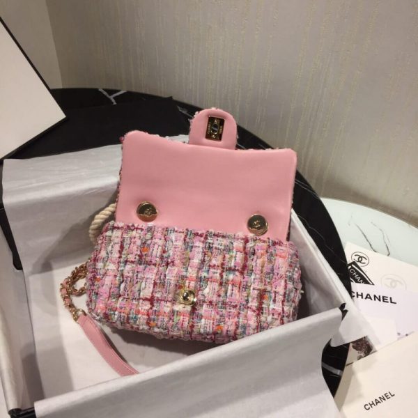Chanel Replica Tweed Flap Bag with Pearl Handle – AS0593 - Image 9