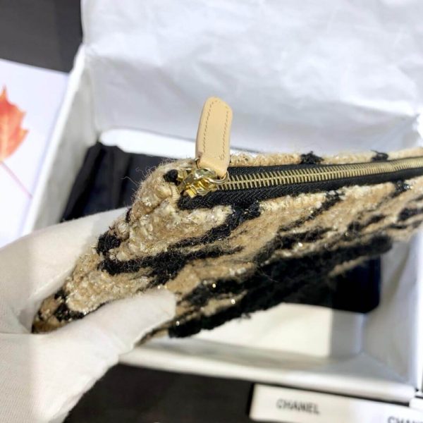 Replica Chanel Tweed Clutch Bag – Stylish Ap0803 Design - Image 6