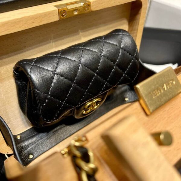 Chanel Vanity Case Replica: Beige & Black Beech Wood Design - Image 11