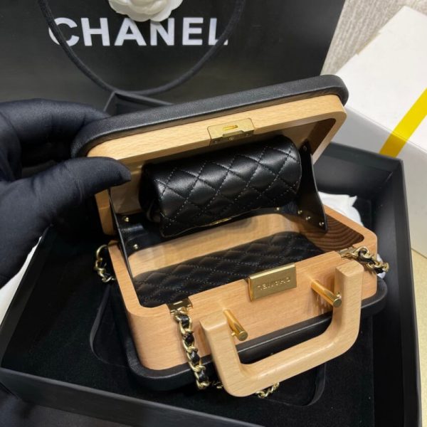 Chanel Vanity Case Replica: Beige & Black Beech Wood Design - Image 13