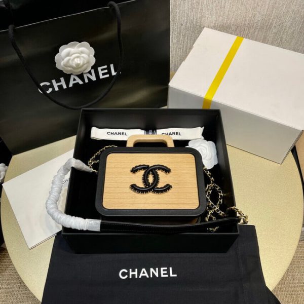 Chanel Vanity Case Replica: Beige & Black Beech Wood Design - Image 3