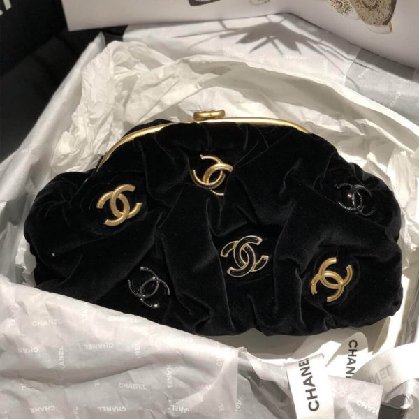 Chanel Velvet Clutch Replica - As2137 | Luxe Style - Image 3