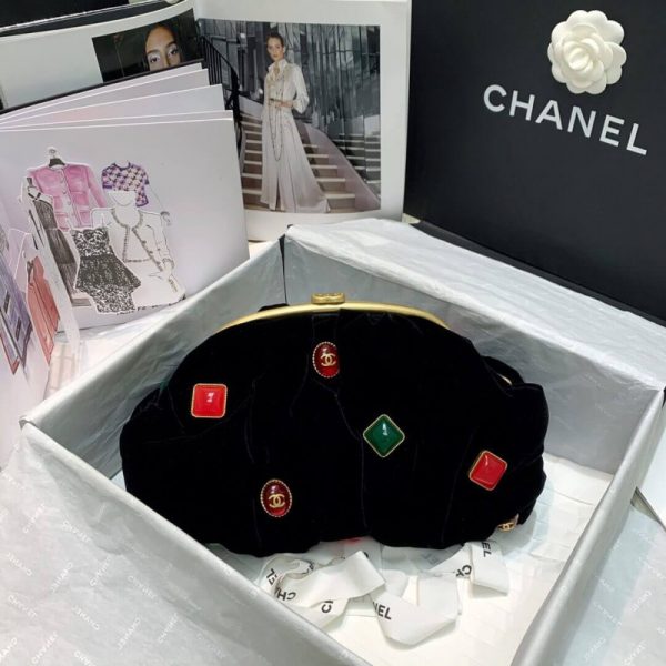 Replica Chanel Velvet Enamel Clutch As2137 - Image 5
