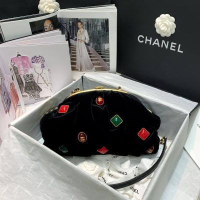 Replica Chanel Velvet Enamel Clutch As2137