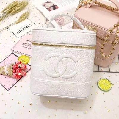 Vintage Chanel Caviar Cosmetic Bag A12 Replica
