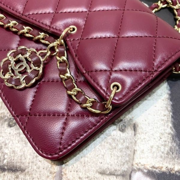 Replica Chanel WOC Chain Flap Bag 86066 – Classic Elegance - Image 3