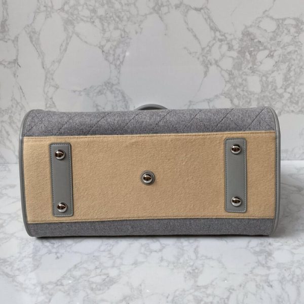 Replica Chanel Grey Wool Felt Deauville Shopping Bag A60598 - Image 5