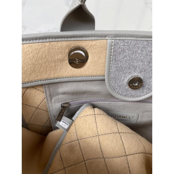 Replica Chanel Grey Wool Felt Deauville Shopping Bag A60598 - Image 9