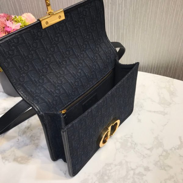 Christian Dior Oblique Jacquard 30 Montaigne Replica Bag - Image 9