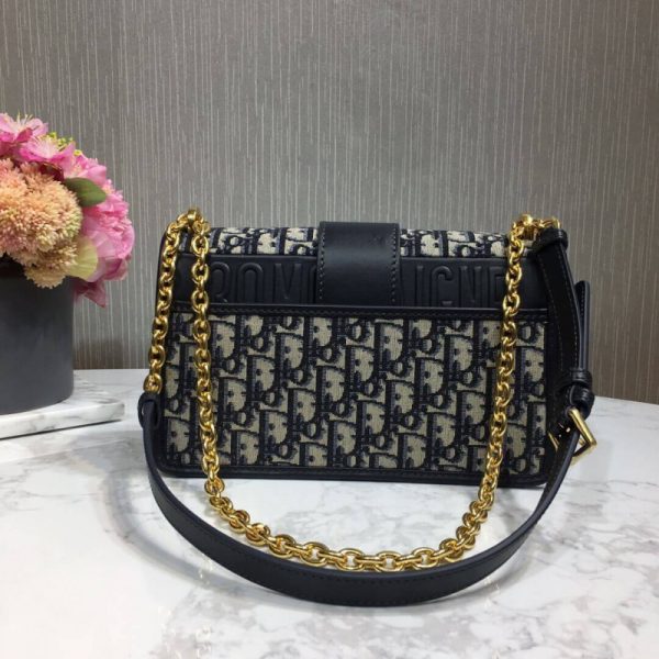 Replica Dior 30 Montaigne Flap Chain Bag M9208 - Image 4
