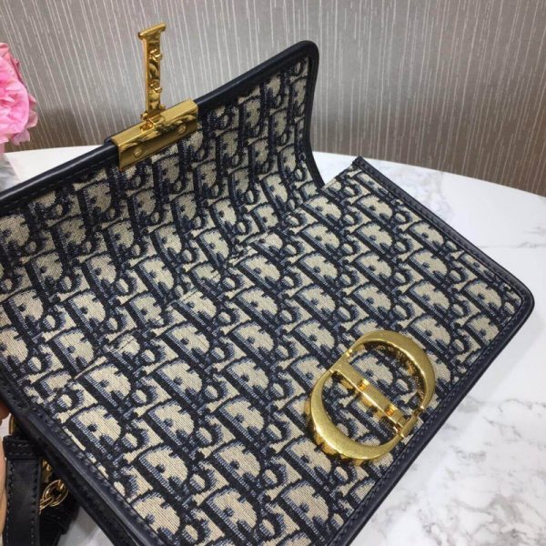 Replica Dior 30 Montaigne Flap Chain Bag M9208 - Image 10