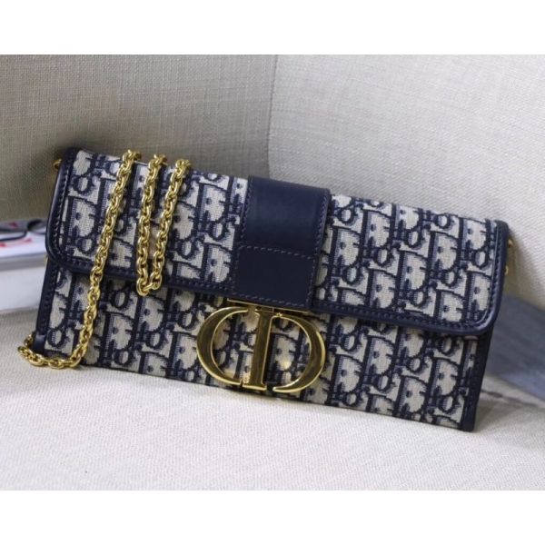 Replica Dior 30 Montaigne Jacquard Clutch Bag M9206 - Image 2