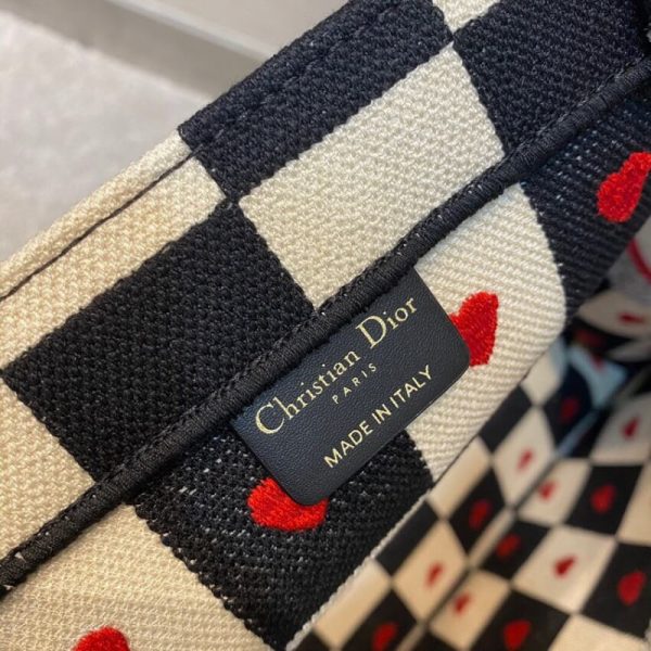 Replica Christian Dior Dioramour Chess Heart Book Tote M1286 - Image 10