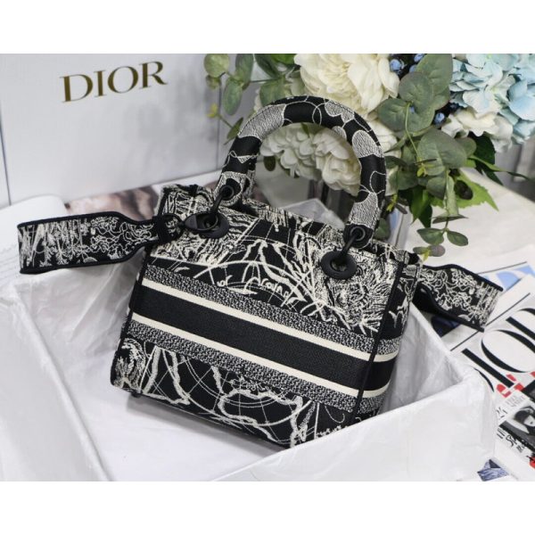 Christian Dior Lady D-Lite Bag Black & White Embroidery M0565 - Image 10