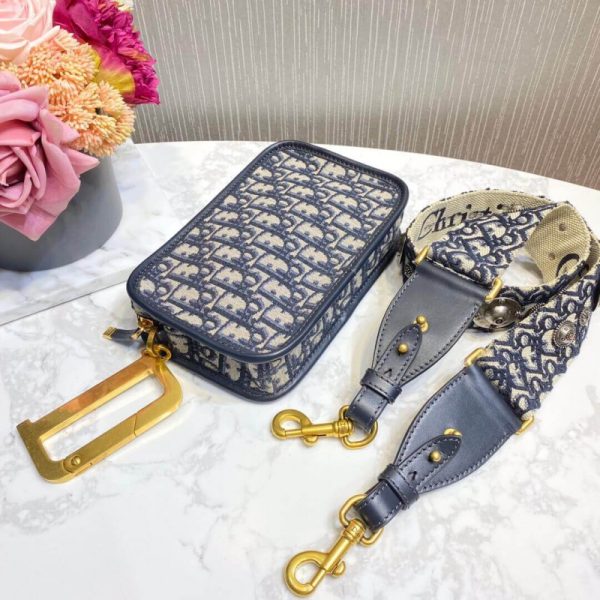 Replica Dior Oblique Camera Bag S5700 - Stylish & Chic - Image 8