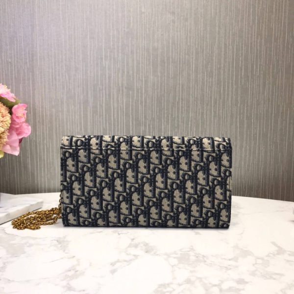 Replica Dior Oblique Chain Clutch Bag S5401 | Stylish & Chic - Image 6