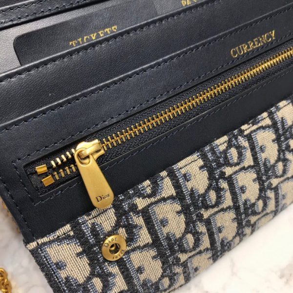 Replica Dior Oblique Chain Clutch Bag S5401 | Stylish & Chic - Image 10