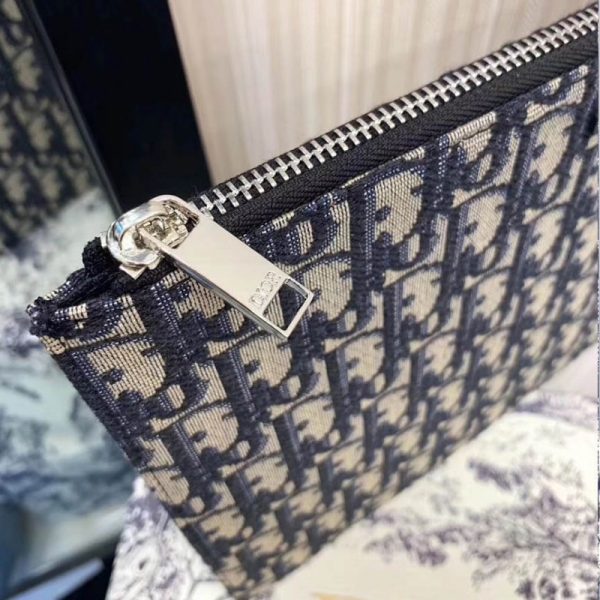 Replica Christian Dior Oblique Pouch 2OBC | Stylish Trendy Handbag - Image 8