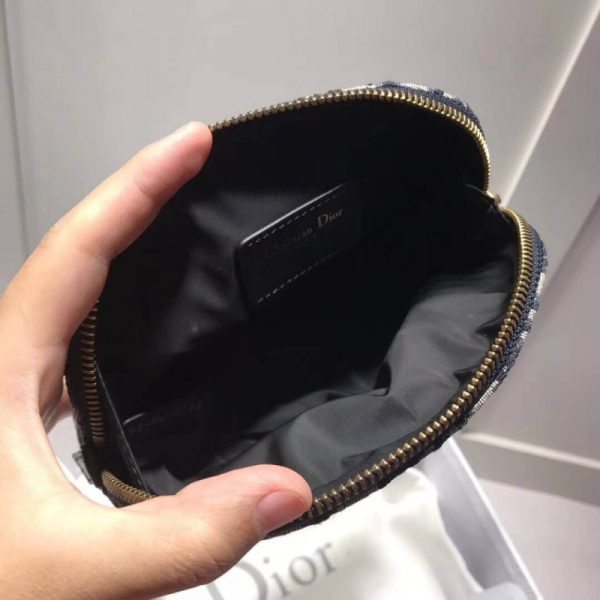 Replica Dior Oblique Small Beauty Bag S5415 - Stylish & Compact - Image 9