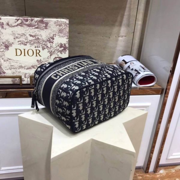 Replica Christian Dior Travel Vanity Bag S5417 - Elegant & Compact - Image 7
