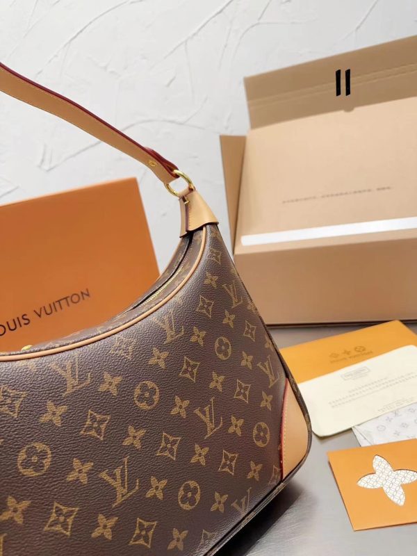 Replica LV Monogram Boulogne 30 Shoulder Bag M51265 - Image 4