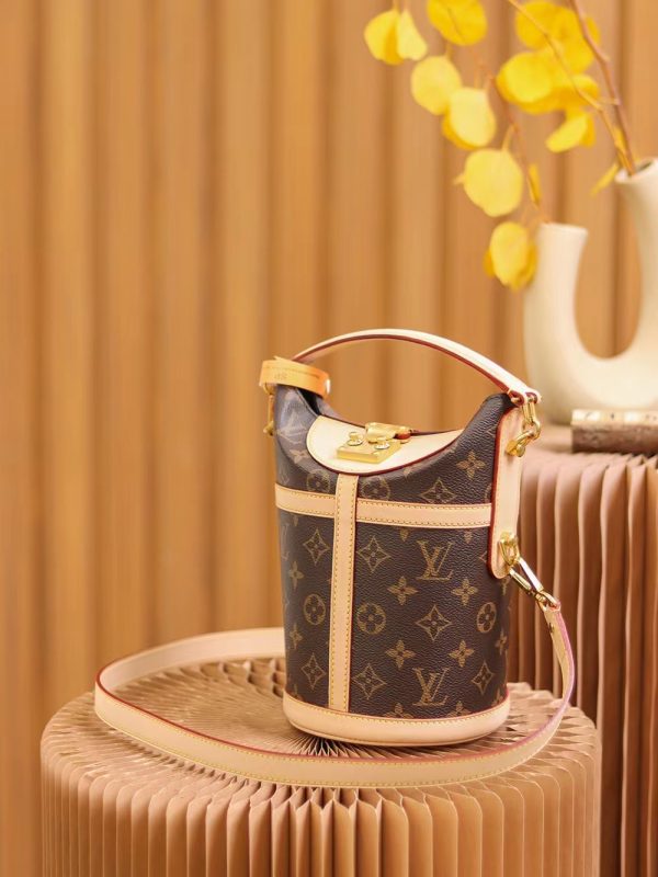 Replica Louis Vuitton Monogram Duffle Bag M43587 - Image 3