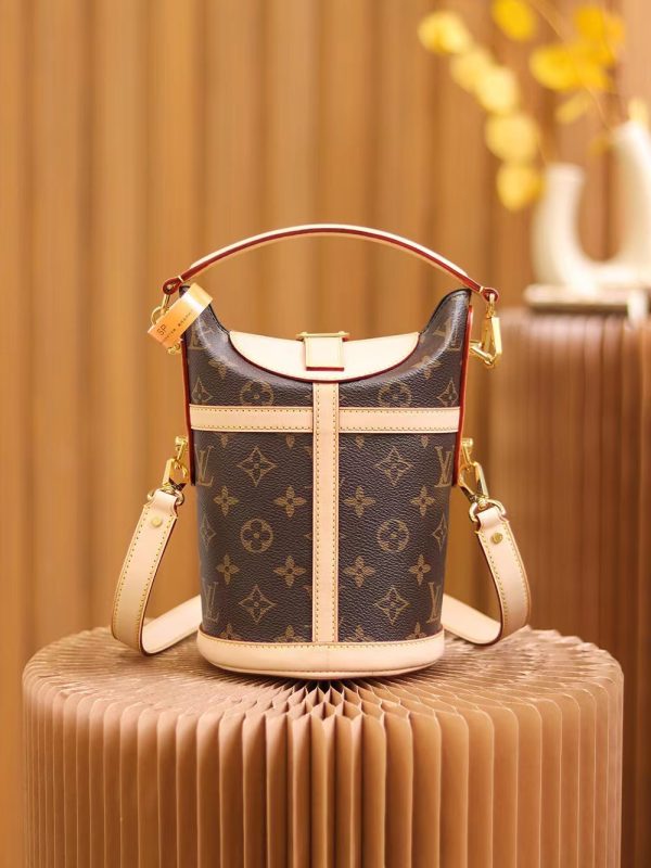 Replica Louis Vuitton Monogram Duffle Bag M43587