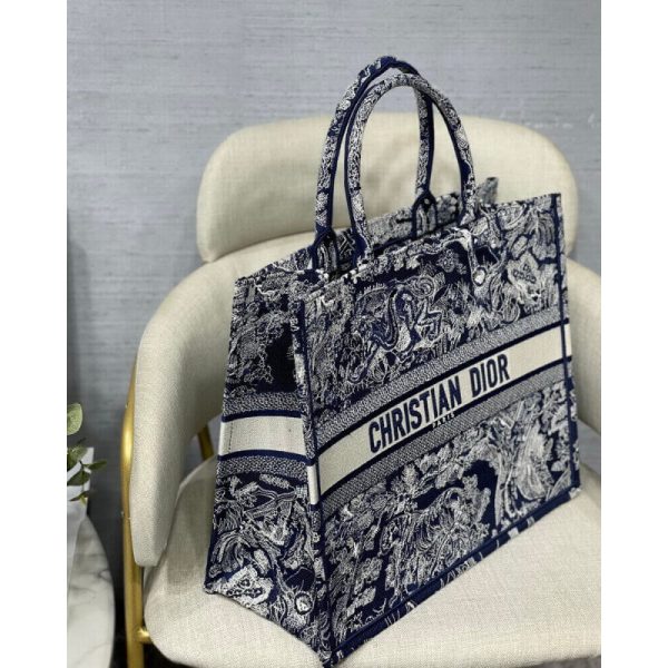 Replica Dior Book Tote Blue Toile De Jouy Reverse Embroidery - Image 7