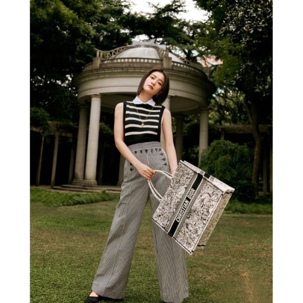 Replica Dior Book Tote Latte Multicolor Zodiac Embroidery M1286 - Image 2