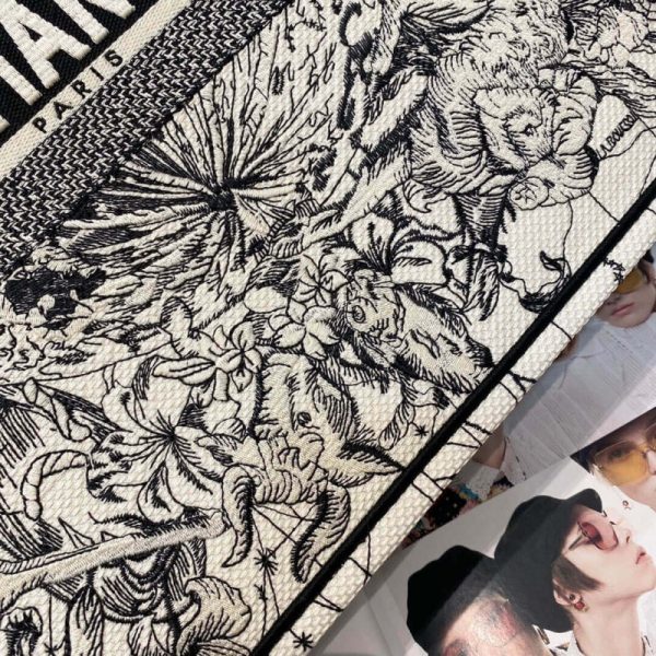Replica Dior Book Tote Latte Multicolor Zodiac Embroidery M1286 - Image 7