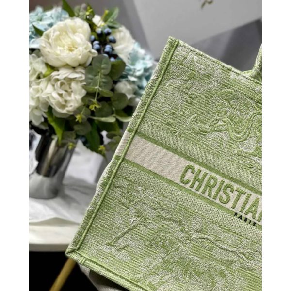Replica Dior Book Tote Lime Embroidery M1286 Bag - Image 4