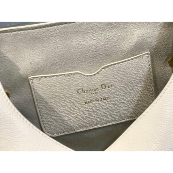 Dior Medium Bobby Replica Bag – Whipstitched Seams M9319 - Image 10